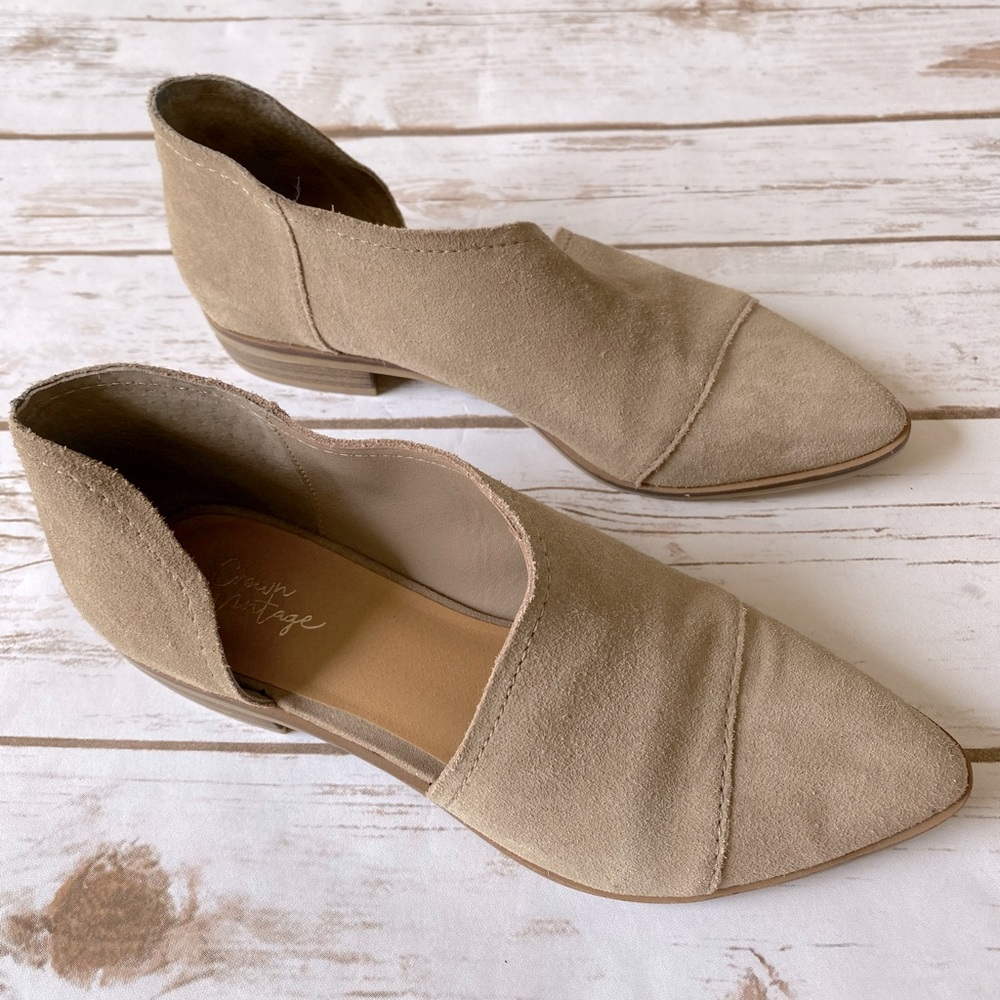 CROWN VINTAGE MULES. Beautiful Beige color. Size 6 1/2